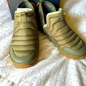 New in Box Teva booties